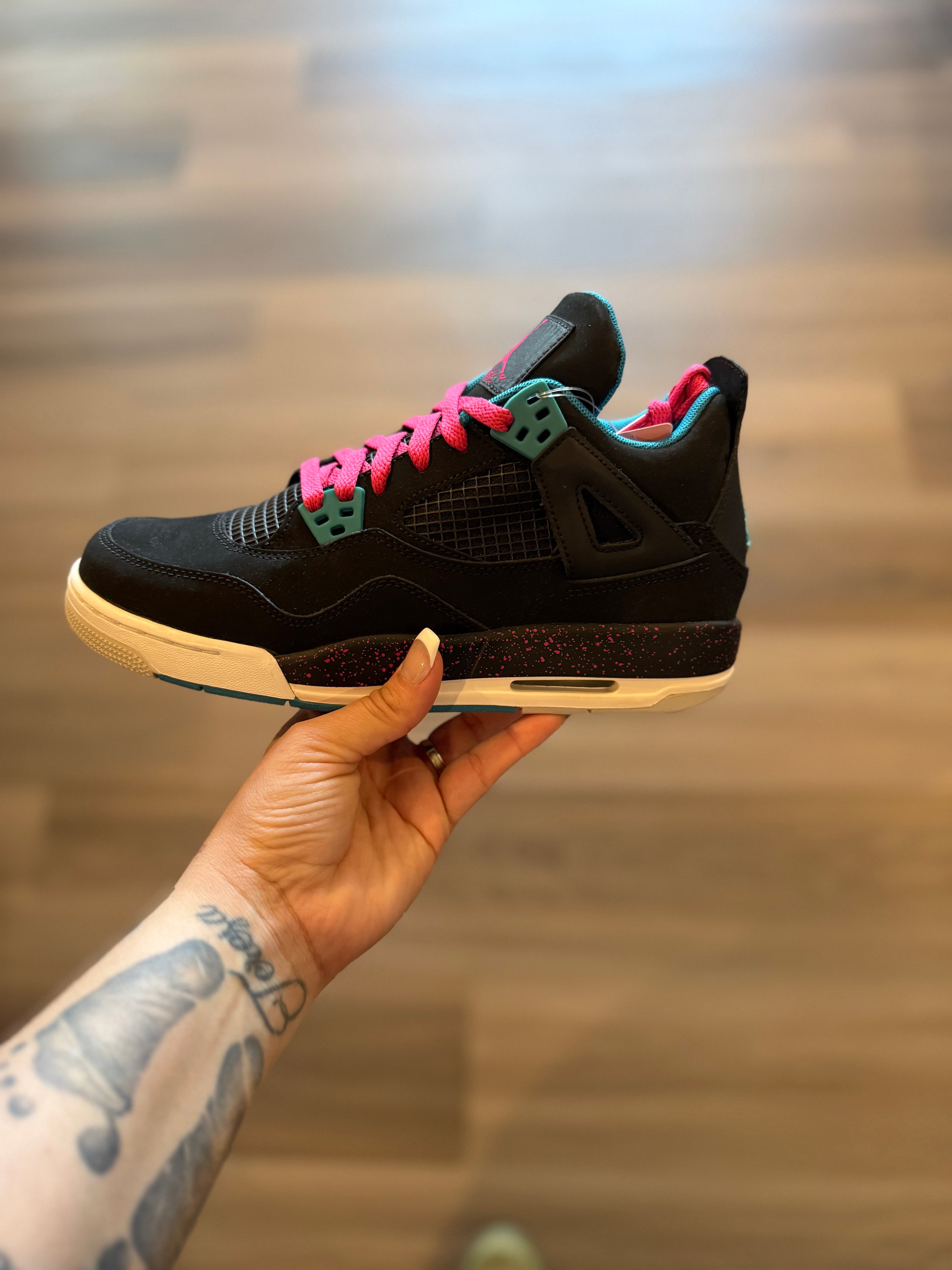 Air Jordan 4 Retro Black Vivid Pink